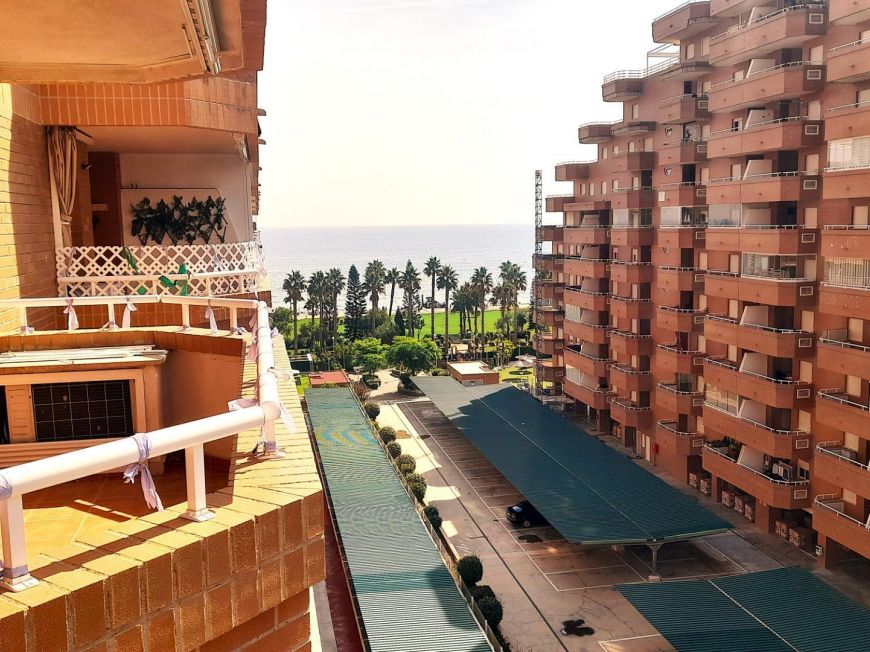 Испания Unique opportunity in Oropesa del Mar! Apartment just 30 meters from the beach.