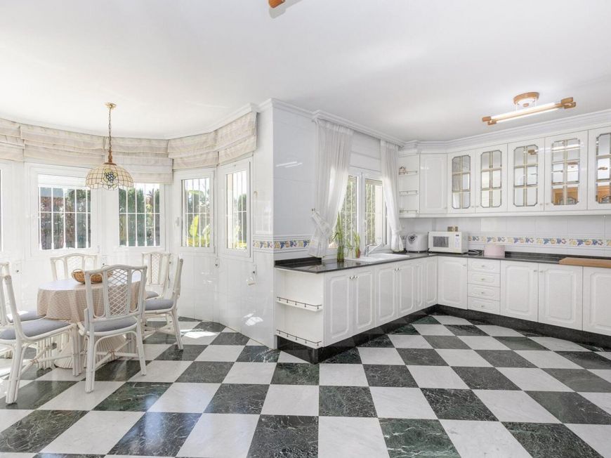 Španělsko Opportunity for a luxury villa with more than 500m2 of living space