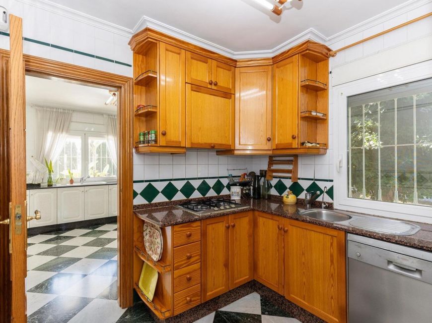 Španělsko Opportunity for a luxury villa with more than 500m2 of living space