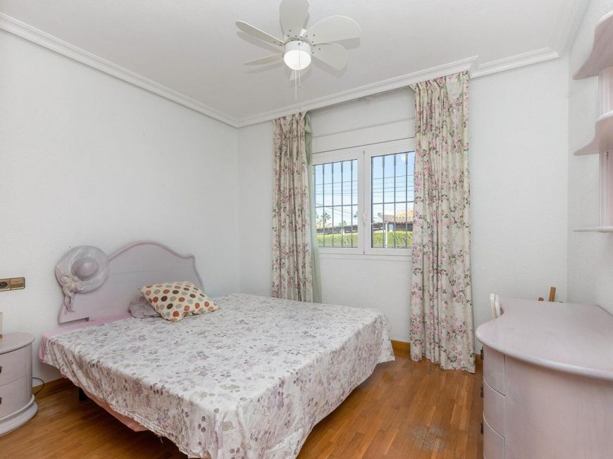 Španělsko Opportunity for a luxury villa with more than 500m2 of living space