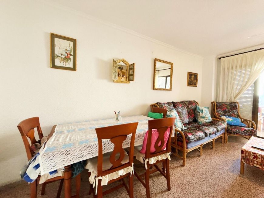 Španělsko 🏡 Ground-floor property just 20 meters from the sea in La Mata, Torrevieja! 🌊