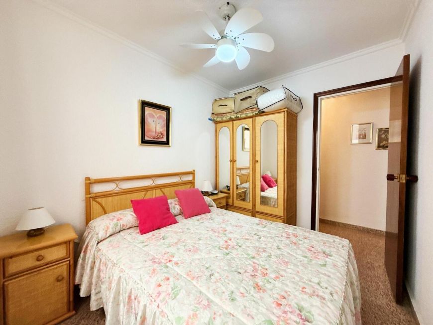 Španělsko 🏡 Ground-floor property just 20 meters from the sea in La Mata, Torrevieja! 🌊