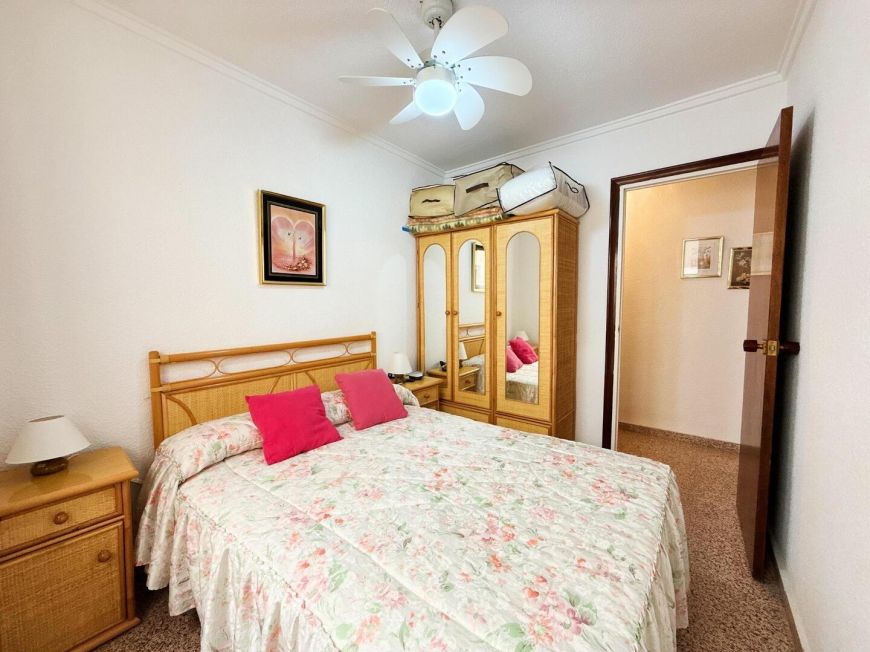 Španělsko 🏡 Ground-floor property just 20 meters from the sea in La Mata, Torrevieja! 🌊