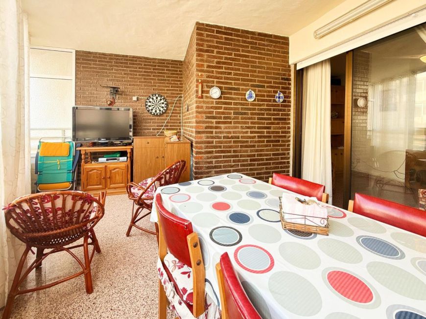 Španělsko 🏡 Ground-floor property just 20 meters from the sea in La Mata, Torrevieja! 🌊