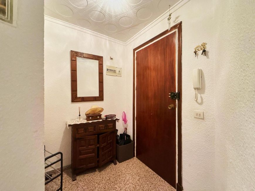 Španělsko 🏡 Ground-floor property just 20 meters from the sea in La Mata, Torrevieja! 🌊