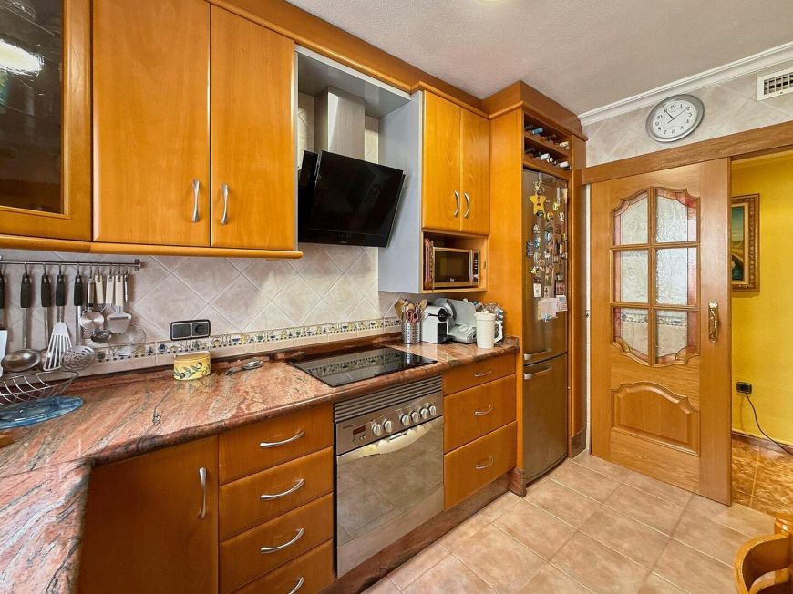 Испания Fantastic 2-bedroom, 2-bathroom apartment just 200 meters from Playa del Cura – Torrevieja