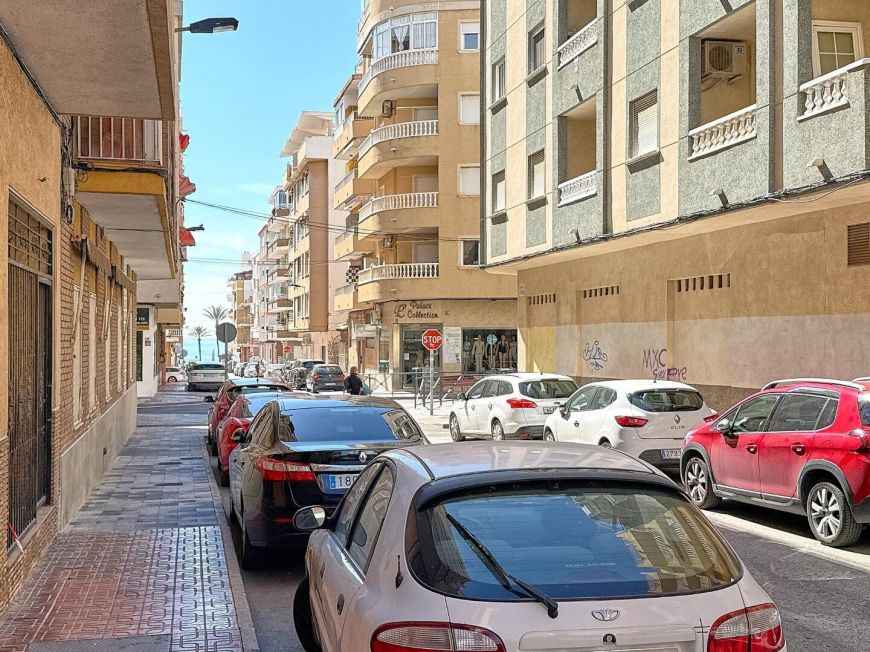 Испания Fantastic 2-bedroom, 2-bathroom apartment just 200 meters from Playa del Cura – Torrevieja