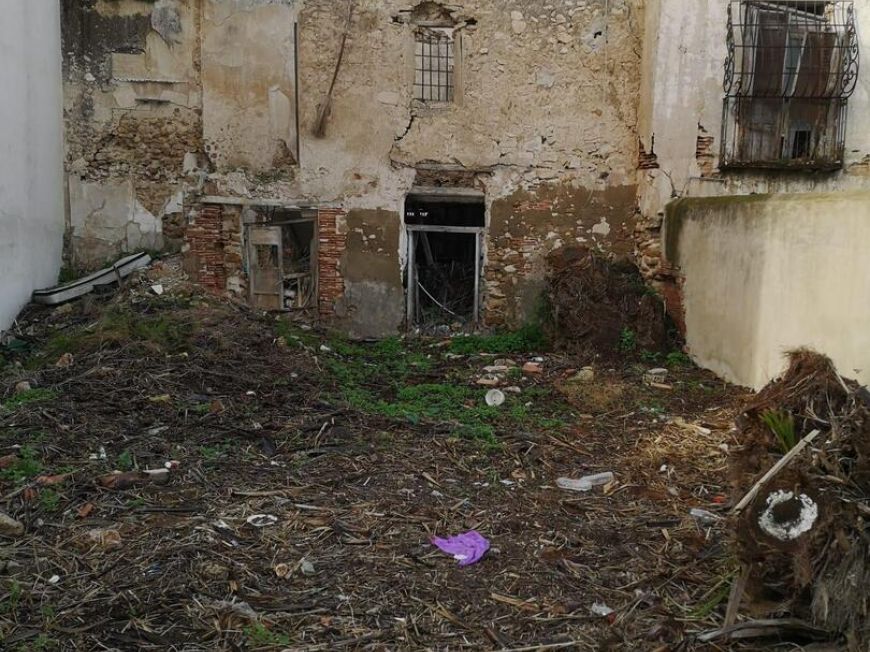 Espagne GRANDE OPPORTUNITÉ D'INVESTISSEMENT À DOLORES : 290M2 DE TERRAIN POUR VOTRE PROJET