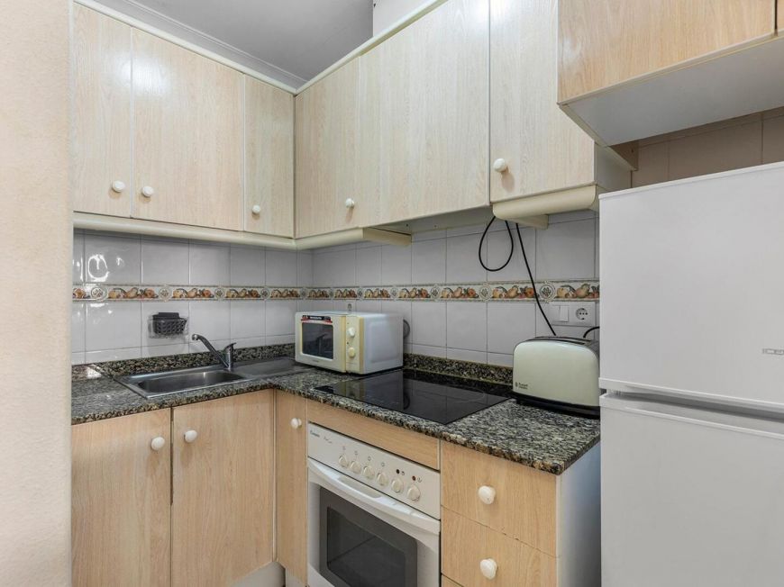 Španělsko Opportunity for a ground floor apartment with 2 bedrooms, a bathroom and a toilet in Playa del Cura