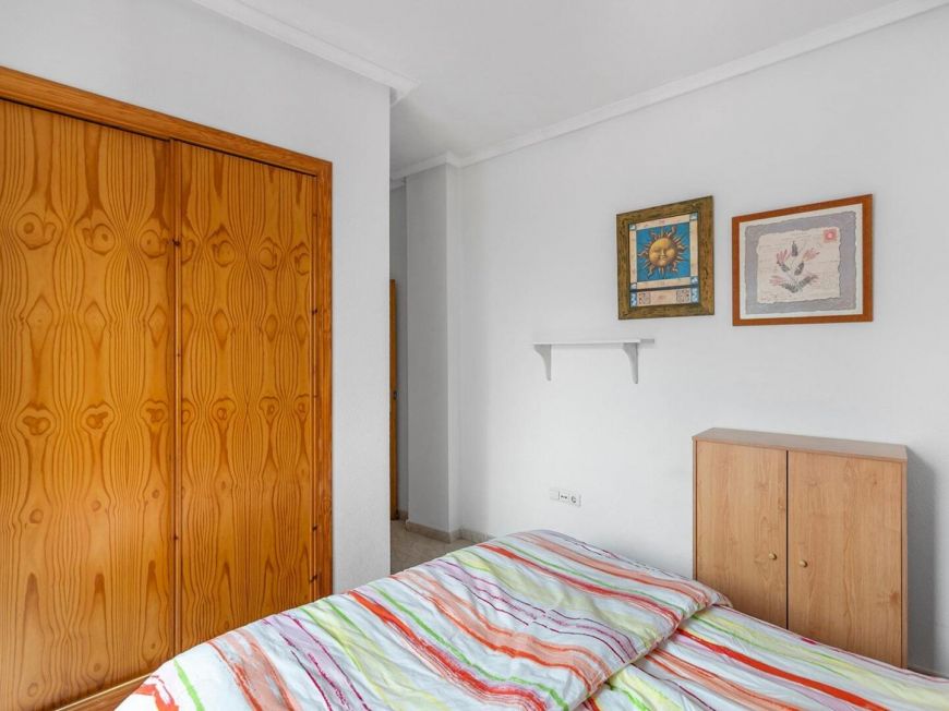 Španělsko Opportunity for a ground floor apartment with 2 bedrooms, a bathroom and a toilet in Playa del Cura