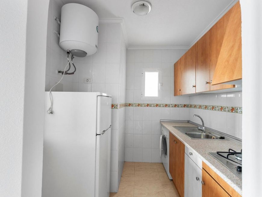 Španělsko Two bedroom opportunity with pool