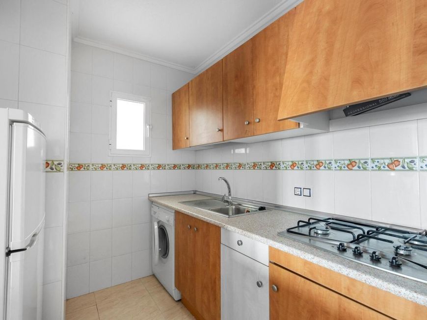 Španělsko Two bedroom opportunity with pool