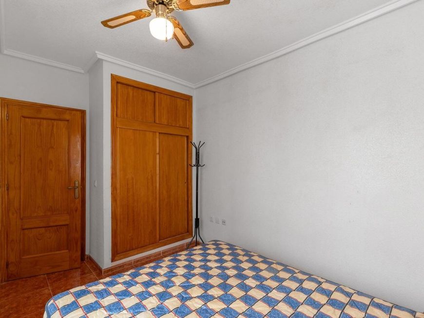 Испания 2 bedroom opportunity with pool