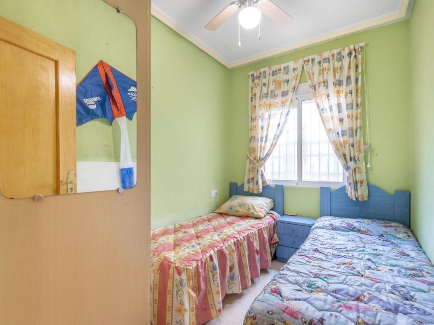 Espanha Ground Floor Bungalow with Large Garden in Orihuela Costa