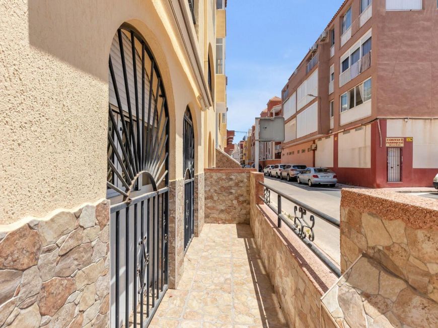 Испания Charming Ground Floor Home Just 300 Metres from the Beach in La Mata