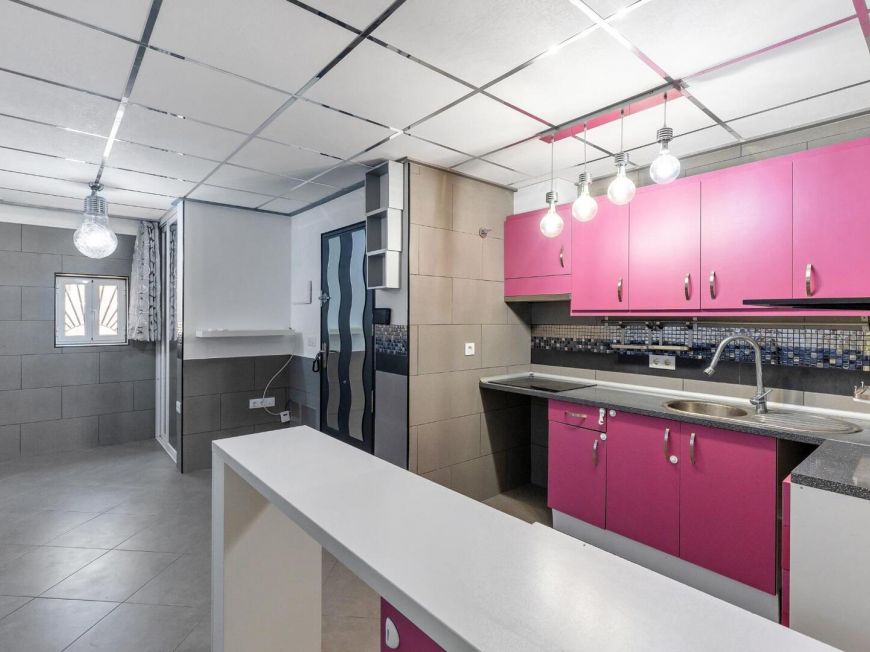 Испания Charming Ground Floor Home Just 300 Metres from the Beach in La Mata