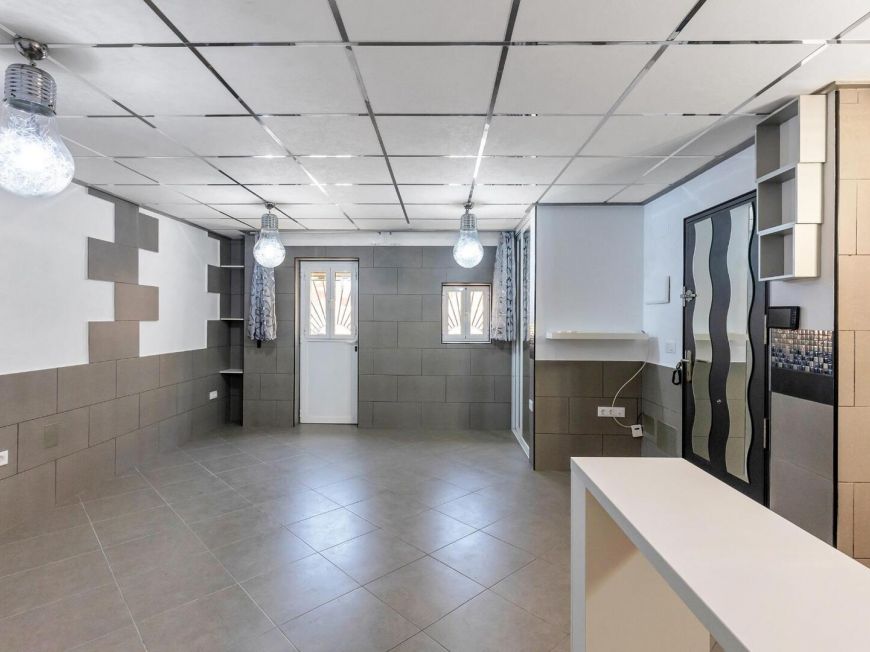 Испания Charming Ground Floor Home Just 300 Metres from the Beach in La Mata