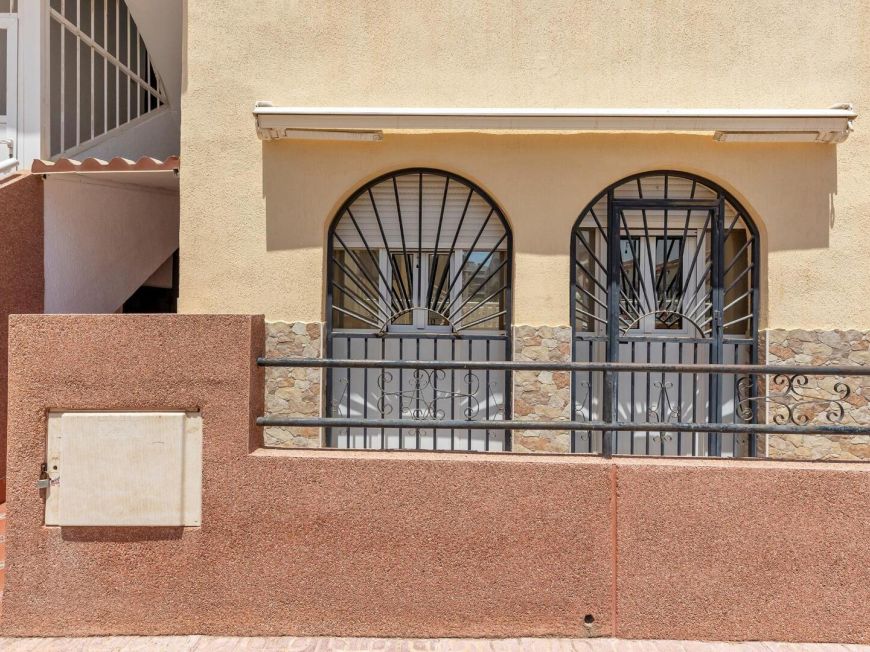 Испания Charming Ground Floor Home Just 300 Metres from the Beach in La Mata