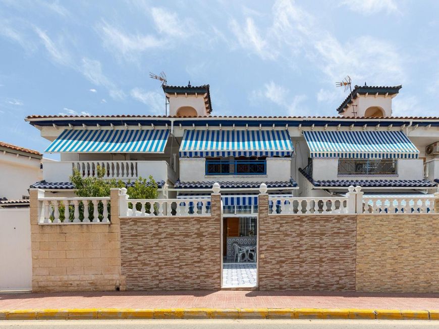 Španělsko Unique opportunity in the prestigious Parquemar Urbanization, La Mata!