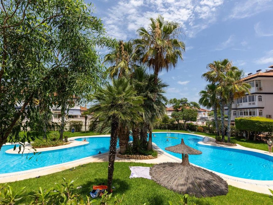 Испания Unique opportunity in the prestigious Parquemar Urbanization, La Mata!