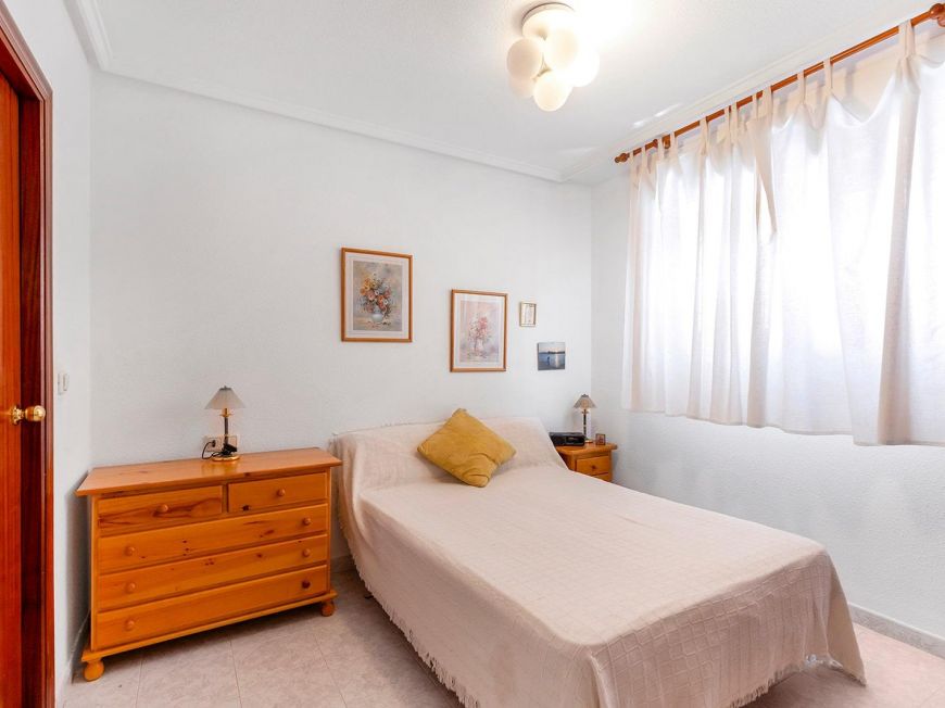 Espagne Opportunité pour un appartement d'une chambre avec piscine et vue dégagée