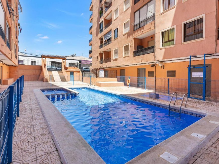 Espanha Cozy Apartment with 3 Bedrooms and a Communal Pool!