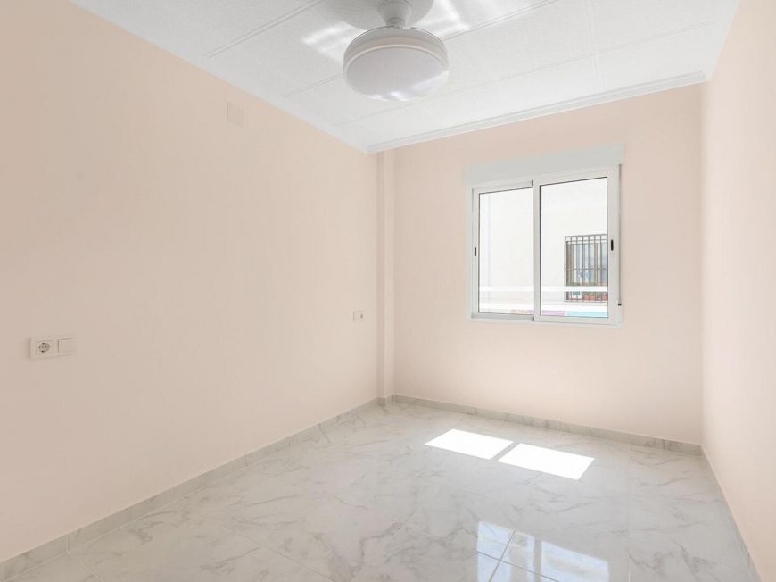 Espanha RENOVATED OPPORTUNITY WITH SEA VIEWS