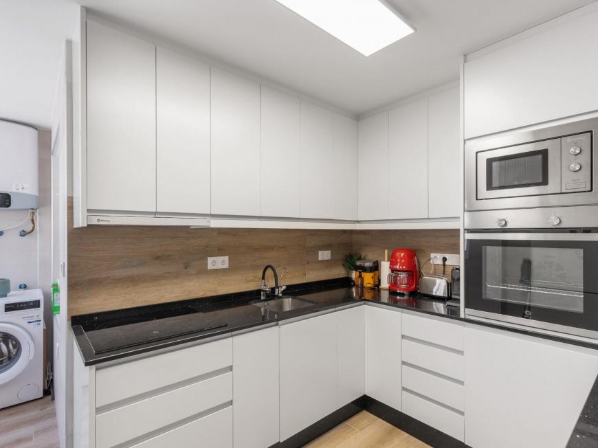 Španělsko RENOVATED OPPORTUNITY WITH SEA VIEWS