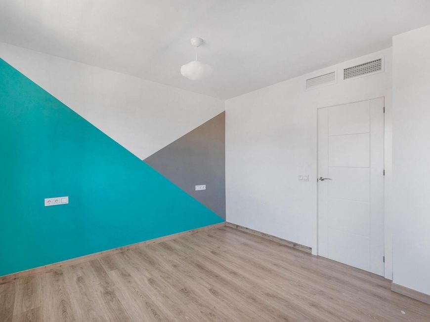 Španělsko Renovated Villa Opportunity in Aguas Nuevas