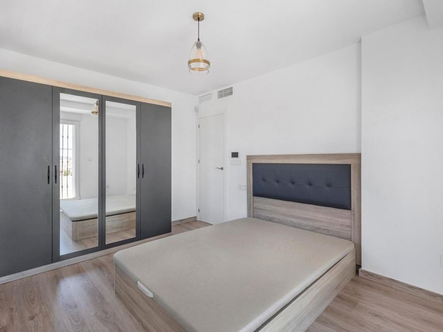 Španělsko Renovated Villa Opportunity in Aguas Nuevas