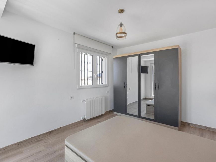 Španělsko Renovated Villa Opportunity in Aguas Nuevas