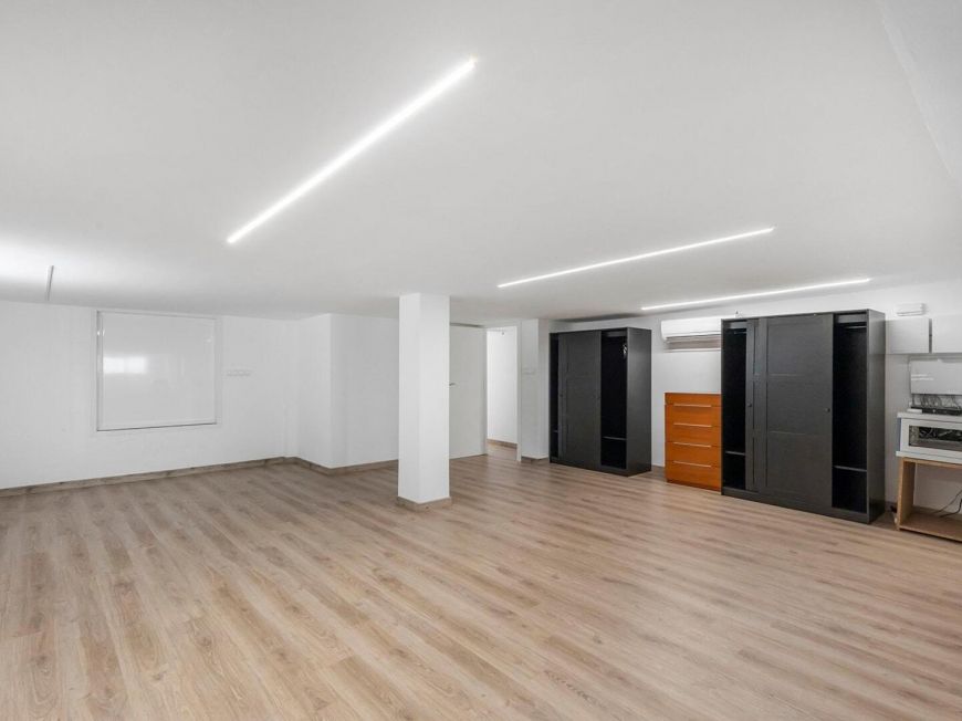 Španělsko Renovated Villa Opportunity in Aguas Nuevas