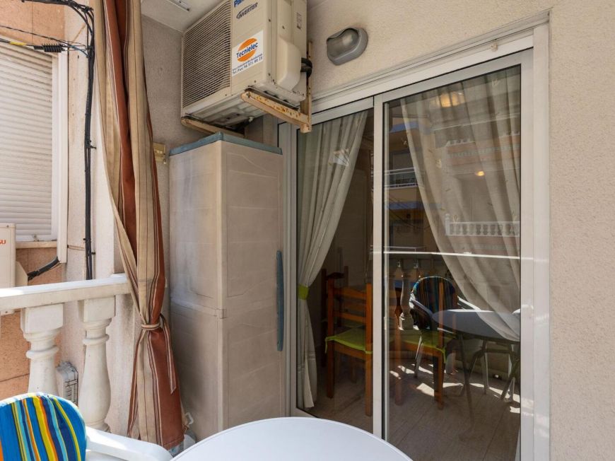 Espagne Appartement central avec parking, piscine et grand débarras à 900 m de la mer