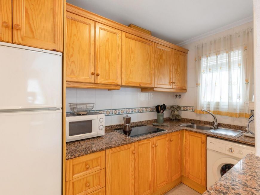 Espagne Appartement central avec parking, piscine et grand débarras à 900 m de la mer