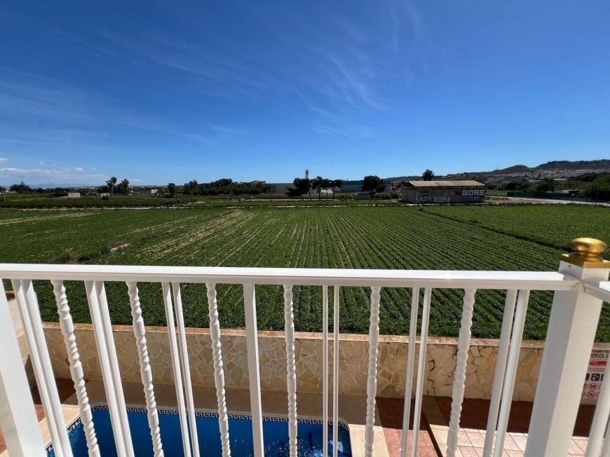 Espagne APPARTEMENT 2 CHAMBRES AVEC GARAGE ET PISCINE !!