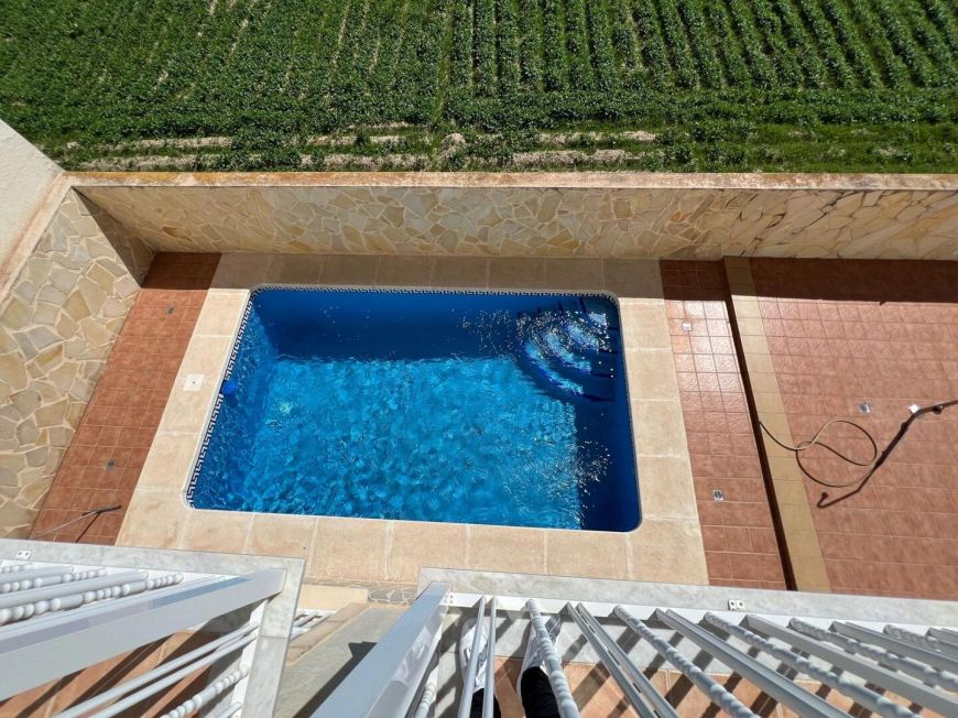 Španělsko 2 BEDROOM APARTMENT WITH GARAGE AND POOL!!