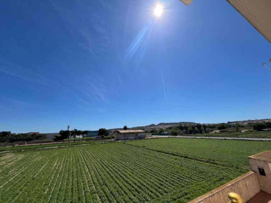 Espagne APPARTEMENT 2 CHAMBRES AVEC GARAGE ET PISCINE !!