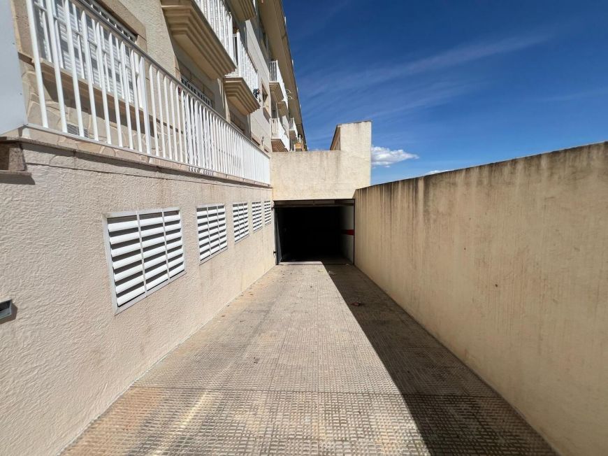 Espagne APPARTEMENT 2 CHAMBRES AVEC GARAGE ET PISCINE !!