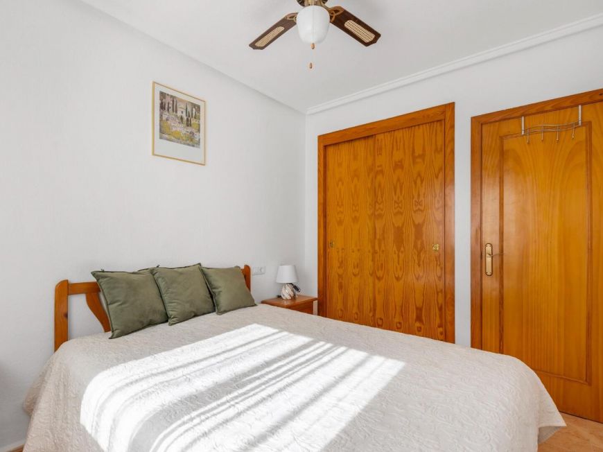 Испания Бунгало с частным солярием и бассейном всего в 10 минутах от пляжа