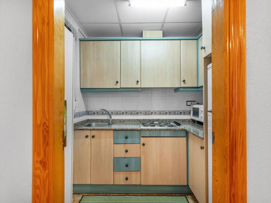 Espanha 2 bedroom opportunity with garage