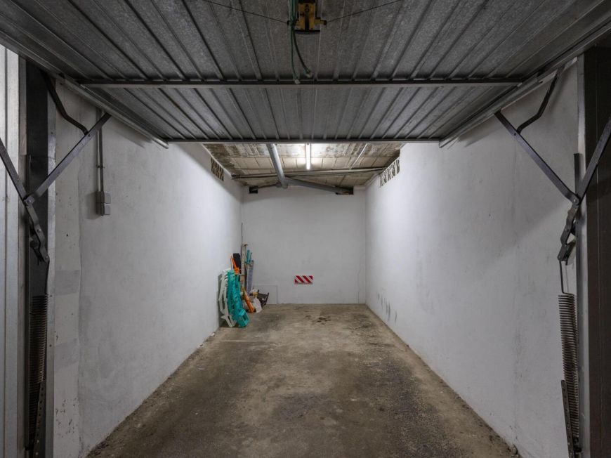 España Apartamento en planta baja 2 habitaciones con plaza de garaje cerrada incluida