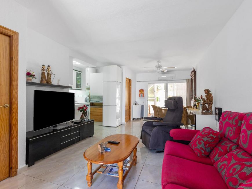 Španělsko Ground Floor Bungalow with Terrace and Community Pool – El Chaparral, Torrevieja