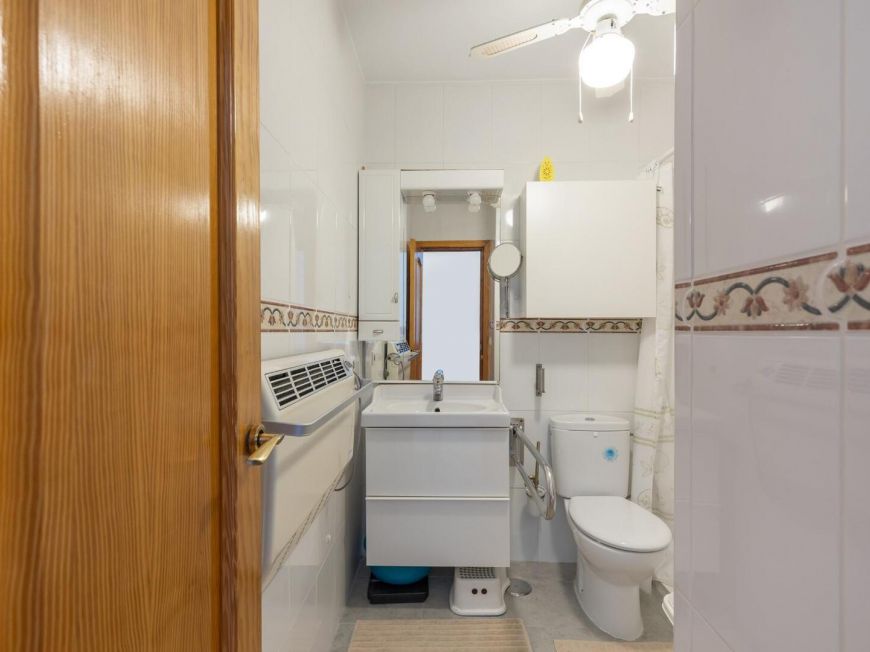 Španělsko Ground Floor Bungalow with Terrace and Community Pool – El Chaparral, Torrevieja