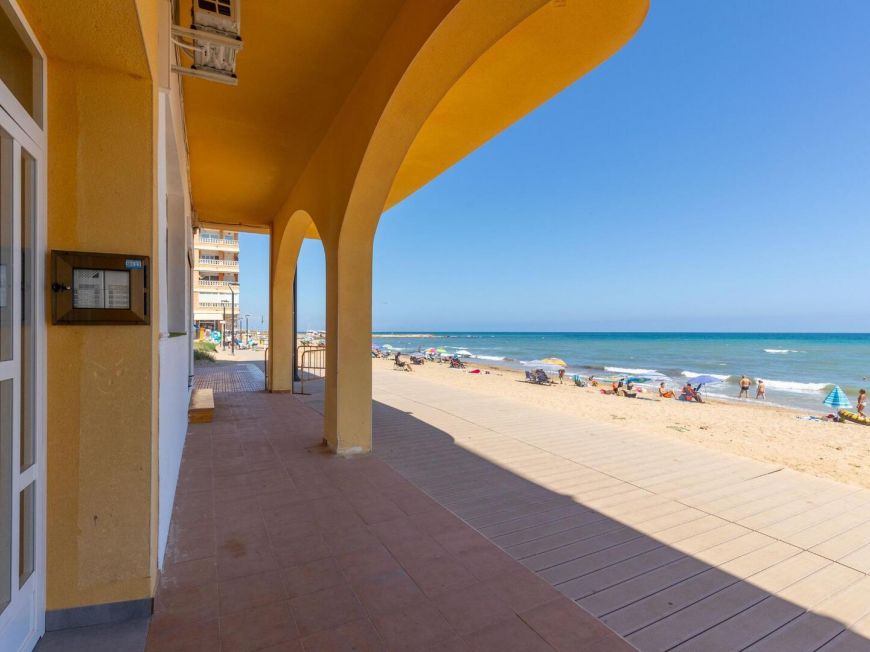 Espanha Luxury Seafront Apartment in La Mata – Fully Renovated and Move-In Ready
