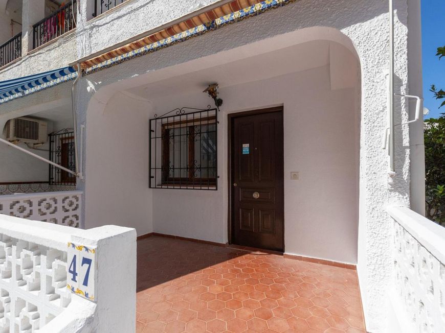 España Oportunidad adosado con garaje y piscina