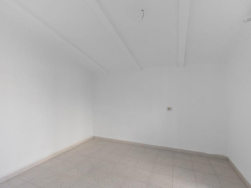 España Oportunidad adosado con garaje y piscina