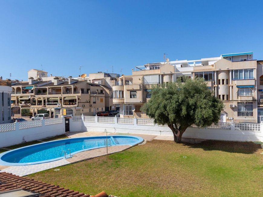 España Oportunidad adosado con garaje y piscina