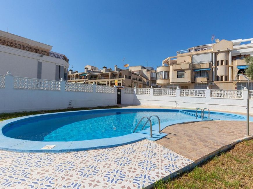 Spain Opportunity townhouse with garage and pool