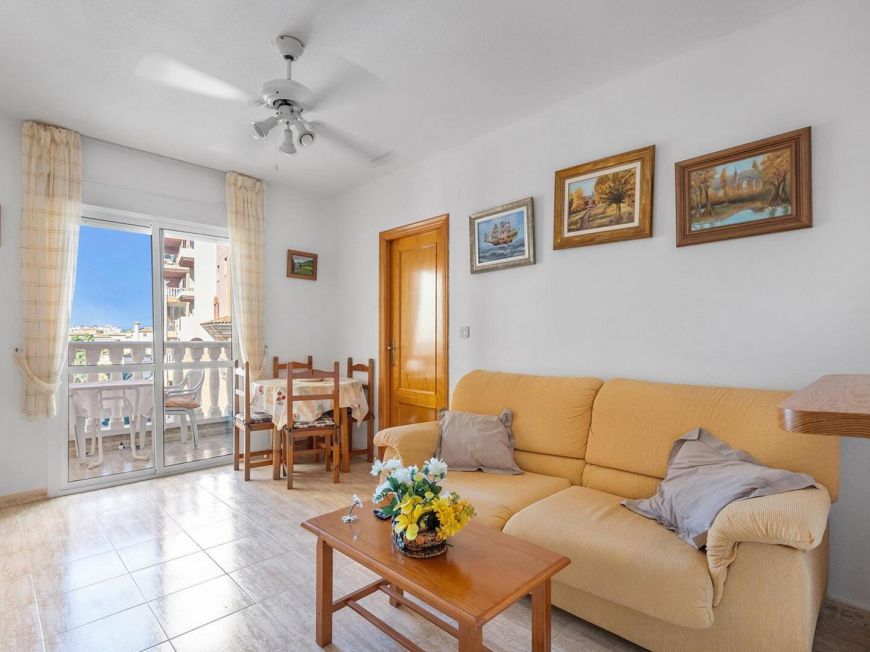 Španělsko Opportunity Playa de Los Locos 2 Bedrooms with Garage