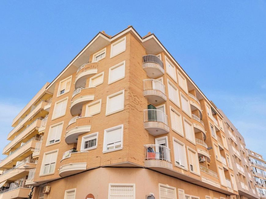 Španělsko Opportunity Playa de Los Locos 2 Bedrooms with Garage